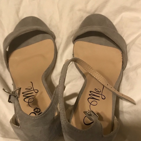 Sandals - Picture 2 of 5